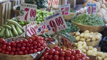 Escaparate de la tienda de frutas Escaparate de la tienda de frutas